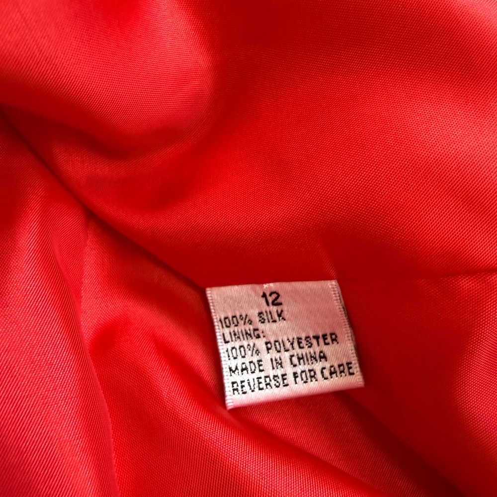 Travis Ayers | Coral Pink Silk Blazer & Skirt Set‎ | Size 12 | Two-Piece Suit - Picture 13 of 13